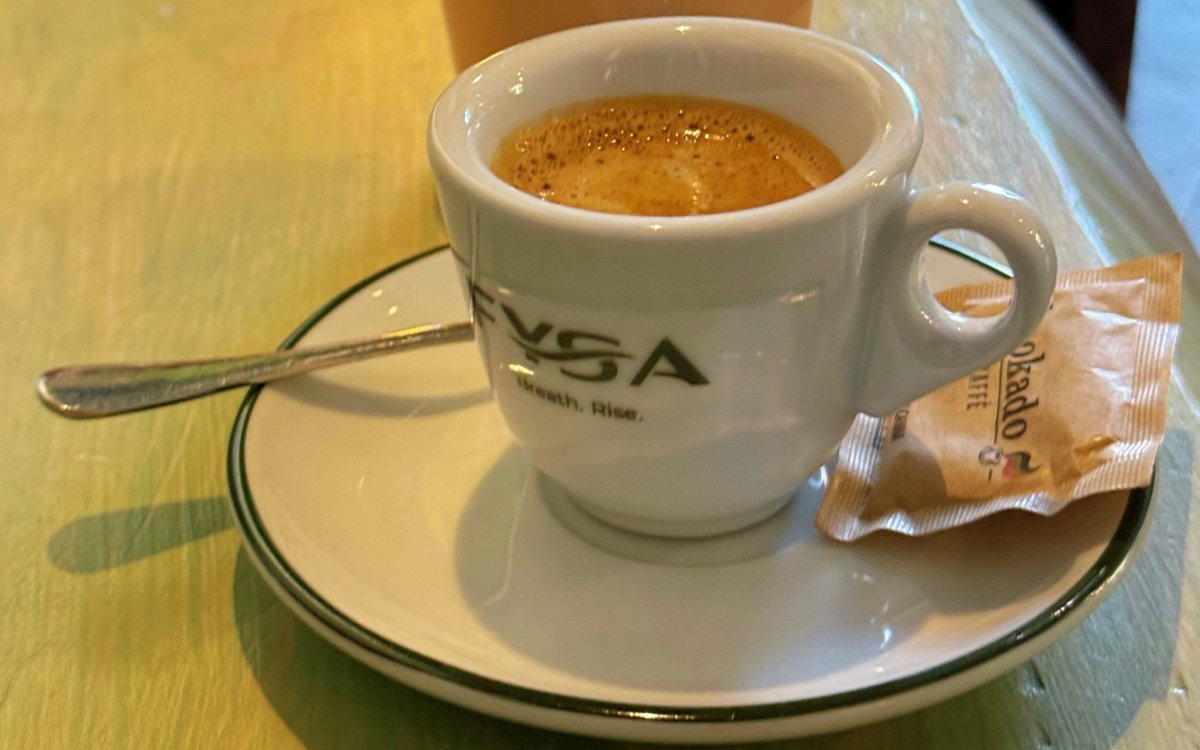 Un espresso nella tazzina FYSA